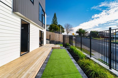 /international/nz/massey-waitakere-city-380066168817/