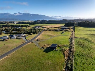 /international/nz/10-black-lane-te-anau-southland-380066085070/