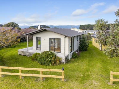 /international/nz/42-norfolk-crescent-otaki-beach-kapiti-coast-380066118171/