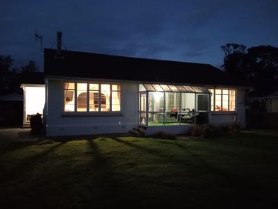 /international/nz/9-birch-street-tuatapere-southland-380066089453/