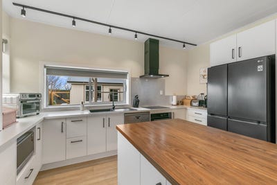 /international/nz/283-oturoa-road-waitarere-horowhenua-380066183973/