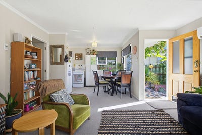 /international/nz/motueka-tasman-380066122365/
