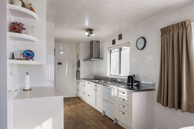 /international/nz/38-arthur-hobson-avenue-pirimai-napier-city-380066105800/