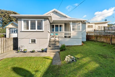 /international/nz/58-freyberg-street-lyall-bay-wellington-city-380066170090/