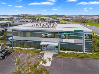 /international/nz/17-corinthian-drive-albany-north-shore-city-380066145913/