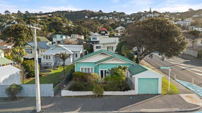 /international/nz/56-freyberg-street-lyall-bay-wellington-city-380066168252/