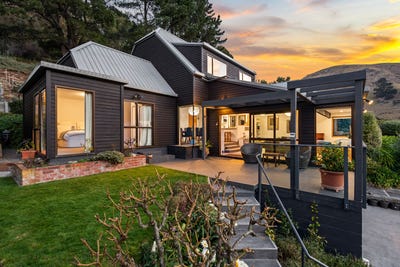 /international/nz/136-sumnervale-drive-sumner-christchurch-city-380066179038/