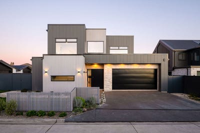 /international/nz/flagstaff-hamilton-city-380066175151/