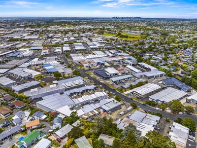 /international/nz/19-ashfield-road-wairau-valley-north-shore-city-380066149365/