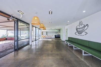/international/nz/59-apollo-drive-rosedale-north-shore-city-380066169309/