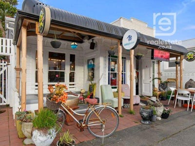 /international/nz/5-oroua-street-eastbourne-lower-hutt-city-380066148515/