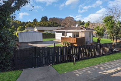 /international/nz/6-redcrest-avenue-red-hill-papakura-380066076081/