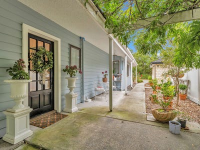 /international/nz/237-high-street-oxford-waimakariri-380066118169/