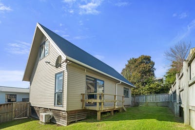 /international/nz/6-creek-court-gate-pa-tauranga-380066105921/
