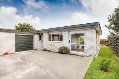 /international/nz/113b-benmore-avenue-cloverlea-palmerston-north-city-380066104347/