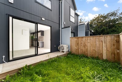 /international/nz/11-seymour-road-sunnyvale-waitakere-city-380066168542/
