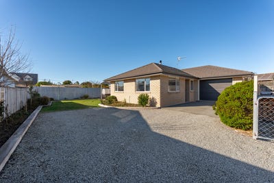 /international/nz/geraldine-timaru-380066180843/