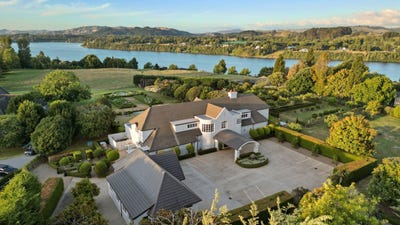 /international/nz/maungatautari-road-karapiro-waipa-380066115290/