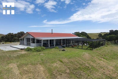/international/nz/392-henderson-bay-road-houhora-far-north-380066084092/