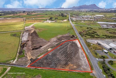 /international/nz/ruakaka-whangarei-380066147392/