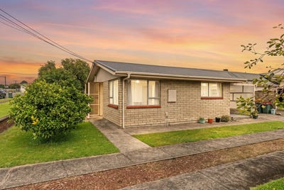 /international/nz/bell-block-new-plymouth-380066095680/