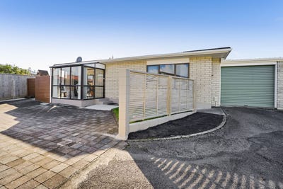/international/nz/bell-block-taranaki-380066090779/