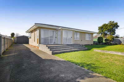 /international/nz/15-mclean-street-hawera-south-taranaki-380066175899/