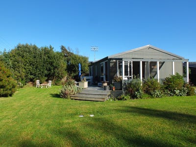 /international/nz/22-holben-parade-foxton-beach-horowhenua-380066124563/