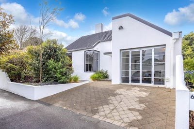 /international/nz/claudelands-hamilton-city-380066170774/