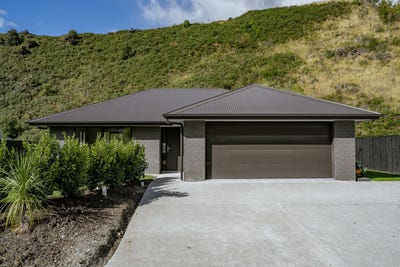 /international/nz/11-walter-place-glenorchy-queenstown-380066098674/