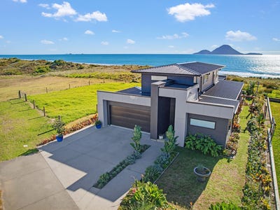 /international/nz/omega-place-coastlands-bay-of-plenty-380066115467/