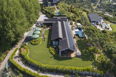 /international/nz/23-estates-terrace-welcome-bay-tauranga-380066167456/