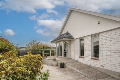 /international/nz/9-campbell-street-maori-hill-timaru-380066090322/