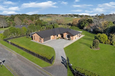 /international/nz/27-awaroa-stream-drive-waiuku-franklin-380066116643/