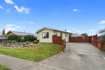/international/nz/33-starveall-street-brightwater-tasman-380066180400/