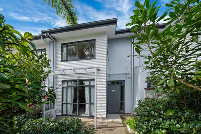 /international/nz/2-armoy-drive-east-tamaki-manukau-city-380066105958/