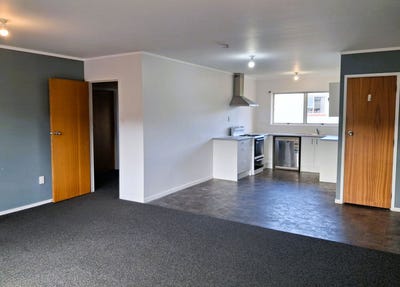 /international/nz/cooke-street-avenues-bay-of-plenty-380066115538/