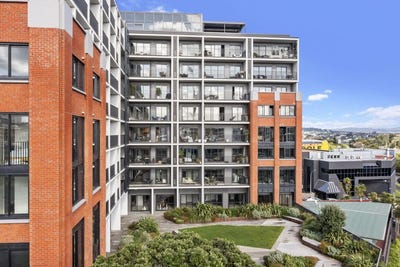 /international/nz/eden-terrace-auckland-city-380066118657/
