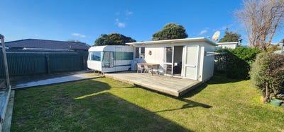 /international/nz/otaki-beach-kapiti-coast-380066091451/