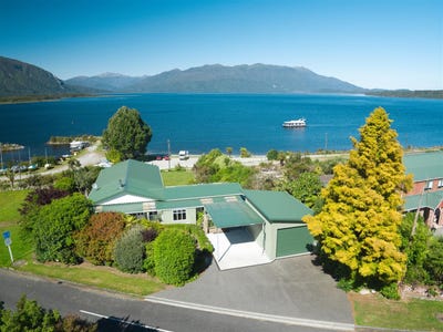 /international/nz/moana-lake-brunner-grey-380066100954/