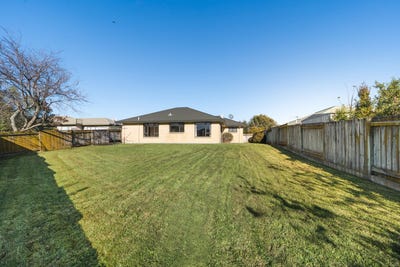 /international/nz/12-logan-views-kelvin-grove-palmerston-north-city-380066115102/