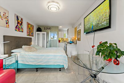 /international/nz/mount-albert-auckland-city-380066102398/