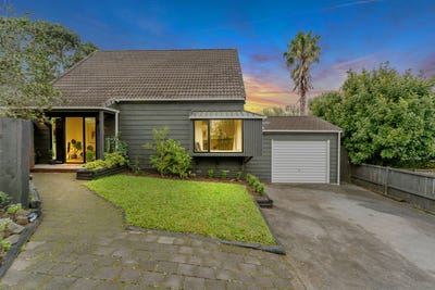 /international/nz/406-east-coast-road-sunnynook-auckland-380066119172/
