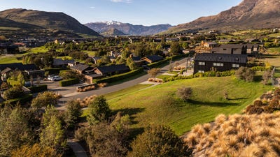 /international/nz/11-rannoch-drive-jacks-point-queenstown-380066098373/