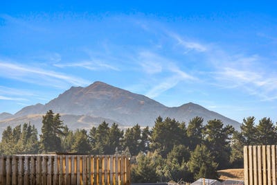 /international/nz/8-bonspiel-road-wanaka-central-otago-lakes-district-380066124752/
