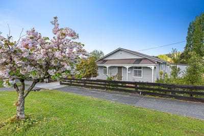 /international/nz/8-paraekaretu-street-hunterville-rangitikei-380066092805/