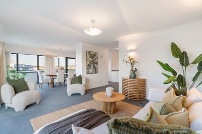/international/nz/otumoetai-tauranga-380066112679/
