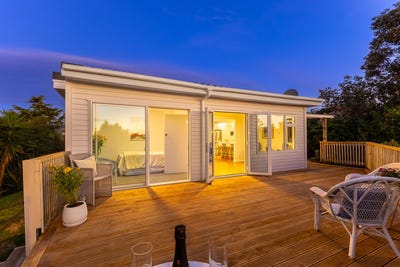 /international/nz/16-allen-road-raumati-beach-kapiti-coast-380066111373/