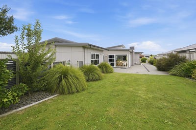 /international/nz/paeroa-hauraki-380066109143/