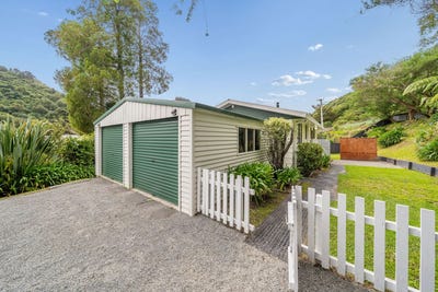 /international/nz/birchville-upper-hutt-city-380066106690/